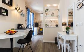 Angie Central Rooms